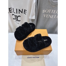 Louis Vuitton Slippers